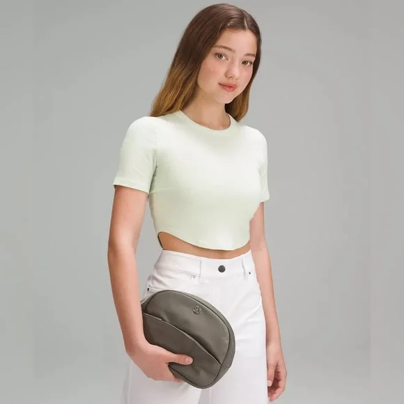 NWT Lululemon Go Getter Bag - Picture 2 of 4